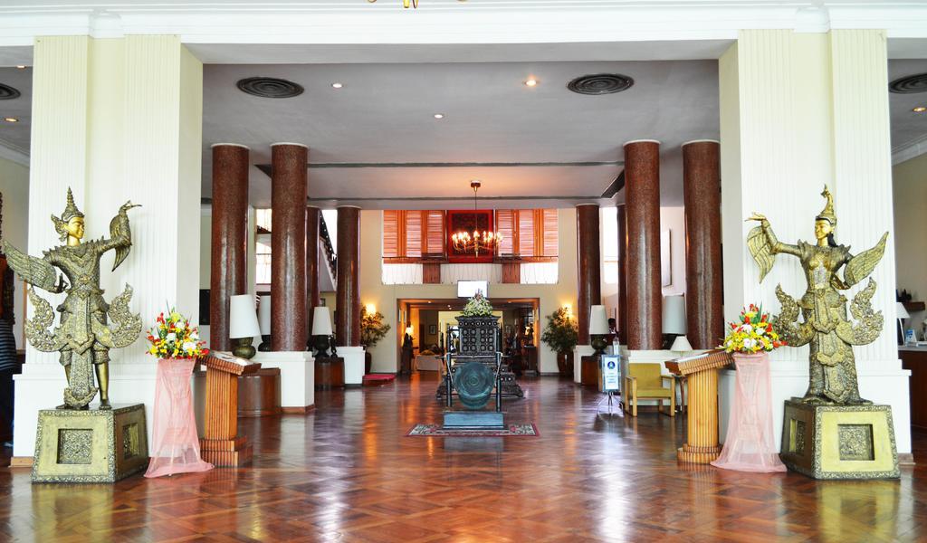 Inya Lake Hotel Yangon Exterior photo